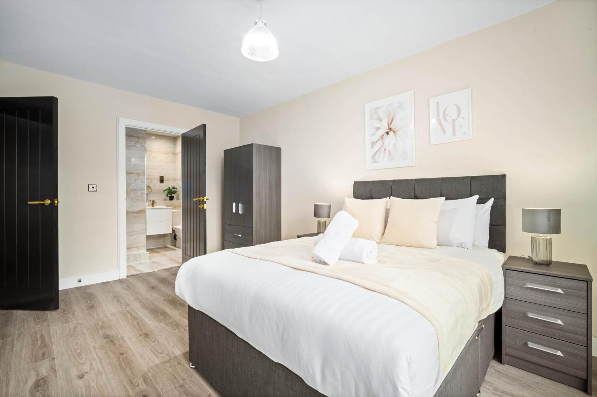 Brand New Luxury Apartment - 2 Bedroom - City Centre - Jq - Wifi - Netflix - 10Ah Бирмингам Екстериор снимка