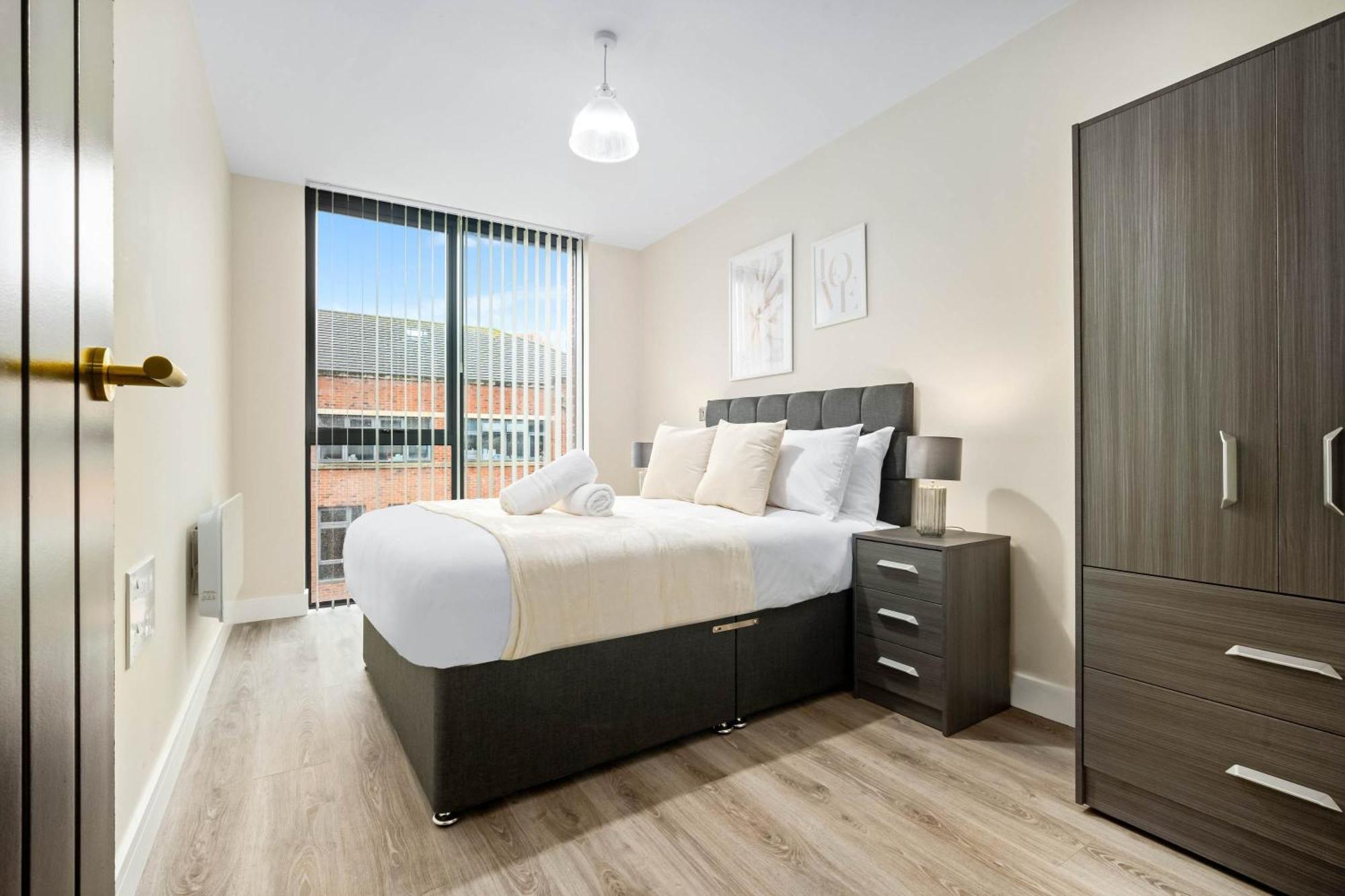 Brand New Luxury Apartment - 2 Bedroom - City Centre - Jq - Wifi - Netflix - 10Ah Бирмингам Екстериор снимка